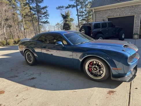 Used 2021 Dodge Challenger SRT Hellcat Redeye image 8