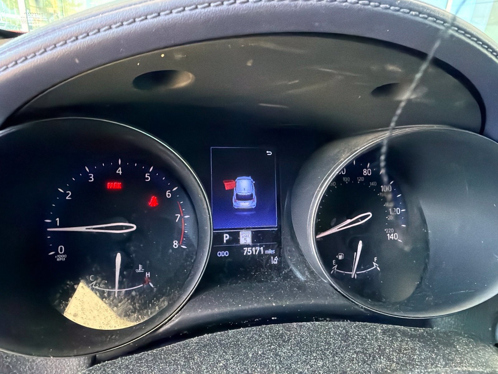 Used 2021 Toyota C-HR XLE FWD image 7