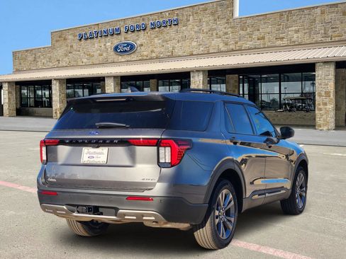 New 2026 Ford Explorer Active w/ Active Comfort Package AWD/4WD image 5