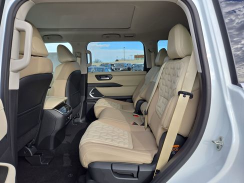 New 2026 Nissan Armada Platinum Reserve image 17