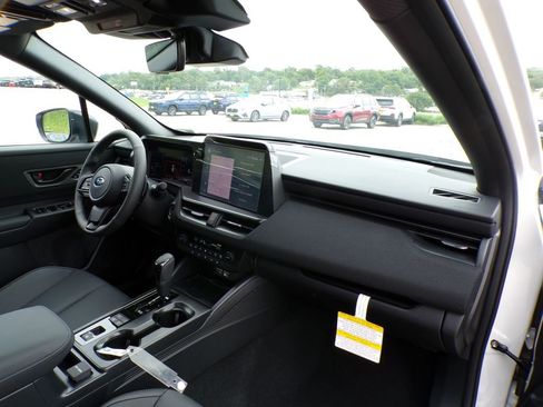 New 2026 Subaru Outback Limited AWD/4WD image 14