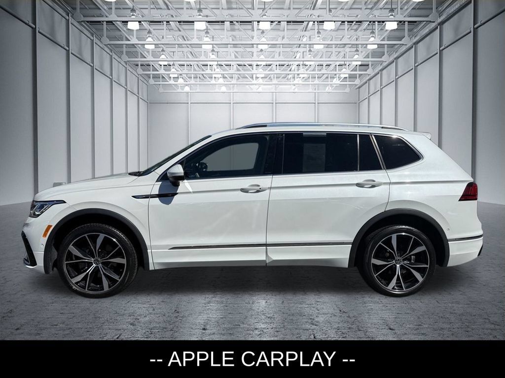 Used 2022 Volkswagen Tiguan SEL R-Line AWD/4WD image 2