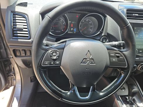 Used 2025 Mitsubishi Outlander Sport SE AWD/4WD image 18