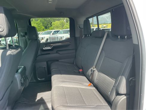 Used 2026 Chevrolet Silverado 1500 LT Trail Boss w/ Convenience Package II AWD/4WD image 21