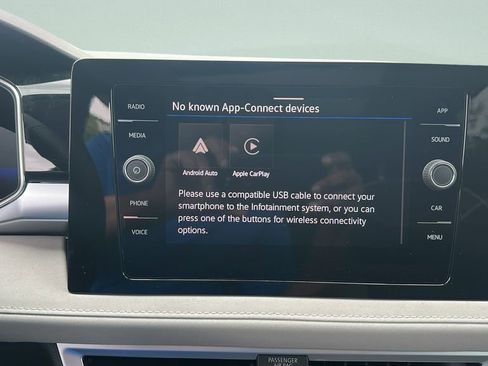 New 2026 Volkswagen Taos SE FWD image 38