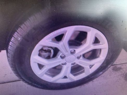 Used 2024 Jeep Compass Latitude image 5