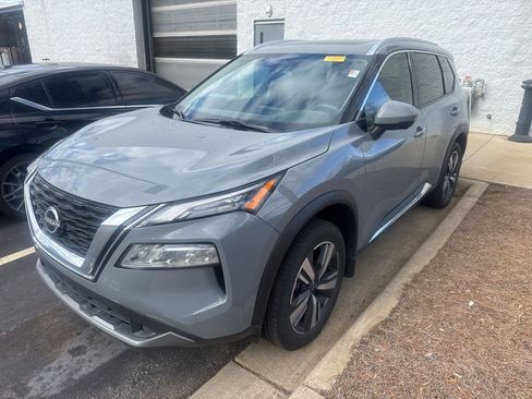 Certified 2023 Nissan Rogue SL w/ SL Premium Package image 3