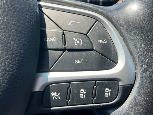 Used 2021 Jeep Compass Limited AWD/4WD image 22