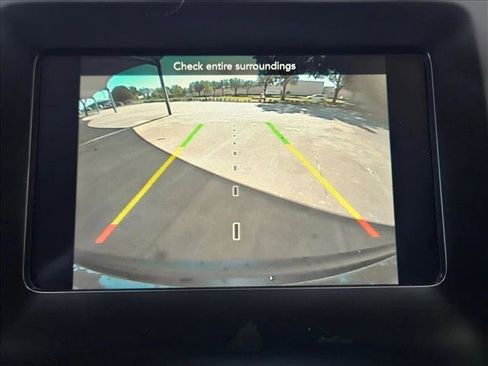 Used 2019 Jeep Cherokee Latitude Plus image 14