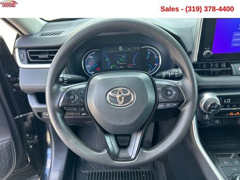 Used 2025 Toyota RAV4 XLE w/ Convenience Package AWD/4WD image 13