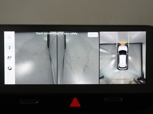 Used 2023 Hyundai Ioniq 5 Limited image 32