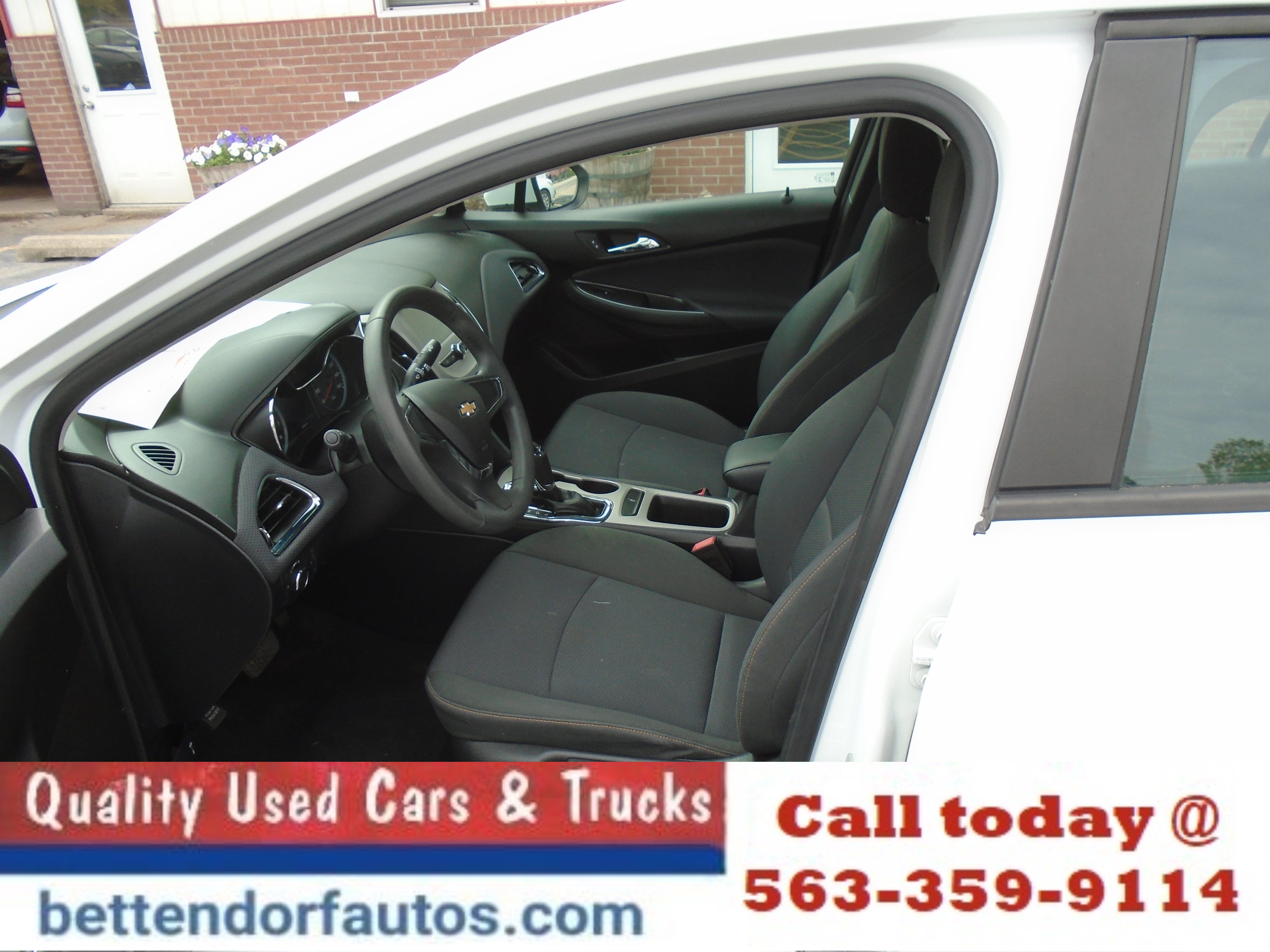 Used 2018 Chevrolet Cruze LS FWD image 7