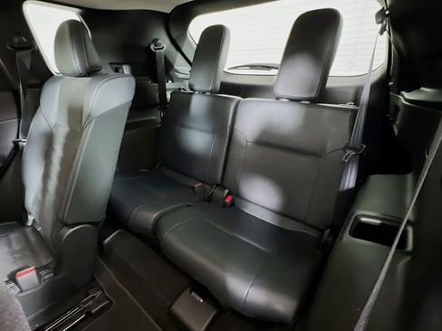 Used 2025 Mitsubishi Outlander SE image 36