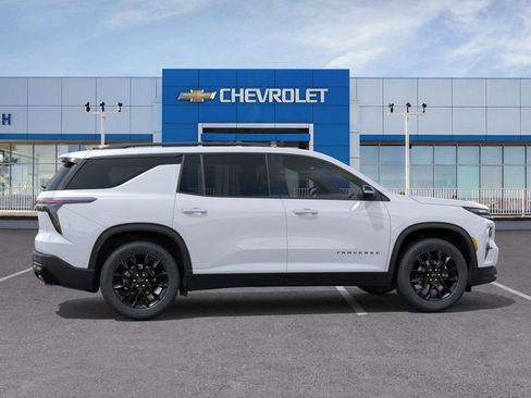 New 2026 Chevrolet Traverse LT w/ Midnight/Sport Edition image 5