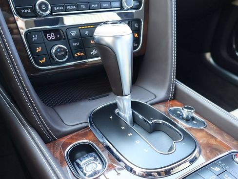 Certified 2018 Bentley Flying Spur S V8 AWD/4WD image 28