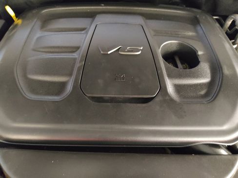 Used 2021 Jeep Grand Cherokee Laredo X RWD image 30