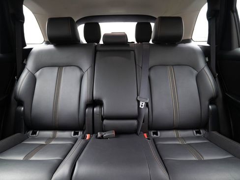 Used 2024 MAZDA CX-90 3.3 Turbo w/ Select Package image 32