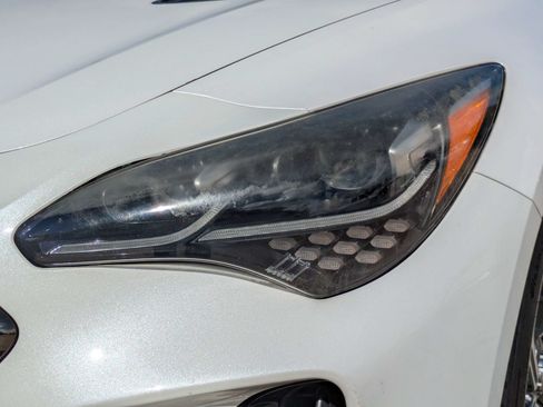 Used 2019 Kia Stinger GT2 AWD/4WD image 30