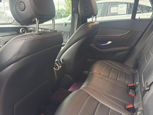 Used 2020 Mercedes-Benz GLC 300 4MATIC image 8