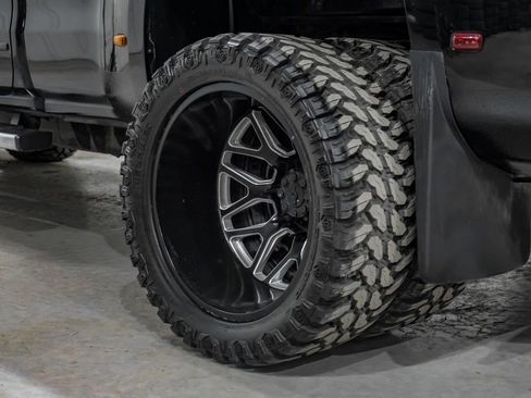 Used 2018 GMC Sierra 3500 SLE w/ SLE Preferred Package AWD/4WD image 57