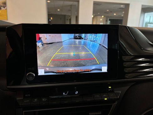 Used 2025 Toyota Camry LE FWD image 24