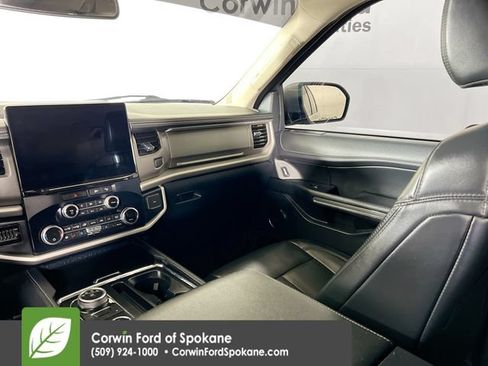 Used 2022 Ford Expedition XLT AWD/4WD image 31