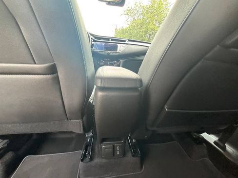 Used 2020 Buick Encore GX Essence w/ Experience Buick Package FWD image 18