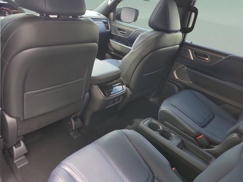 Certified 2026 INFINITI QX80 4WD w/ Sport Exterior Package image 26