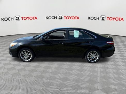 Used 2015 Toyota Camry LE FWD image 4