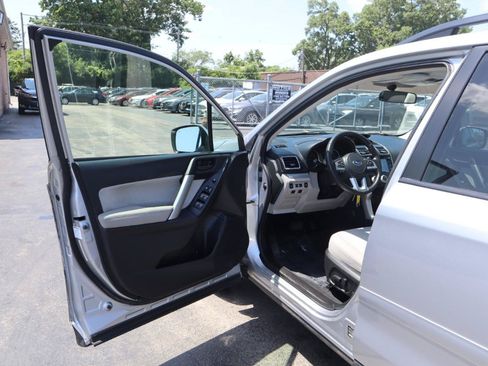 Used 2018 Subaru Forester 2.5i Premium w/ Protection Package #1 AWD/4WD image 19
