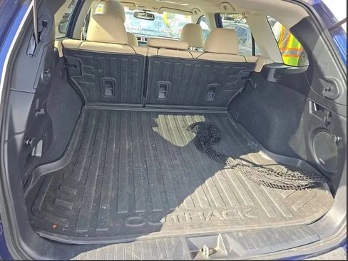 Used 2015 Subaru Outback 2.5i Limited AWD/4WD image 6