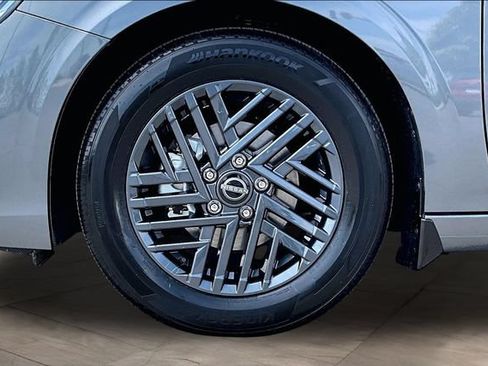 New 2027 Nissan Sentra SV FWD image 12