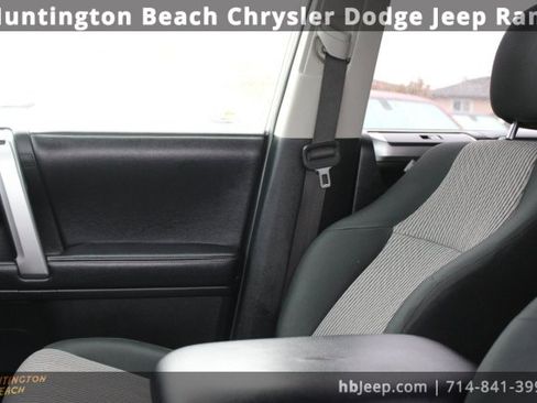 Used 2018 Toyota 4Runner SR5 image 28