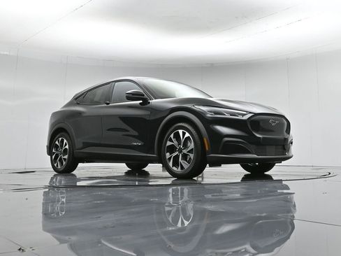 New 2026 Ford Mustang Mach-E Select image 44