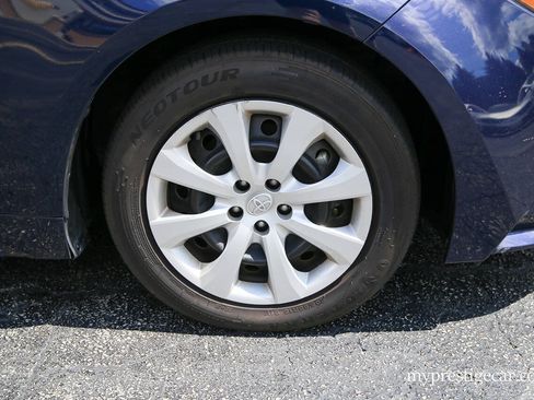 Used 2024 Toyota Corolla LE FWD image 11