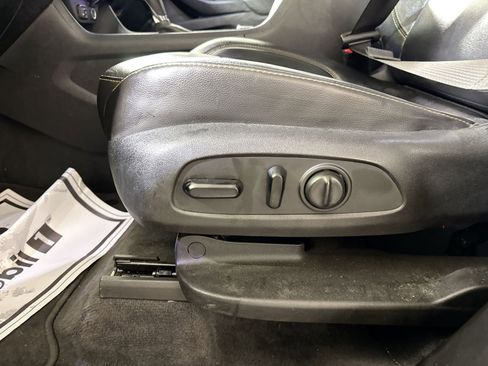 Used 2020 Chevrolet Traverse RS image 14