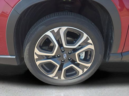 Used 2024 Subaru Ascent Limited image 20