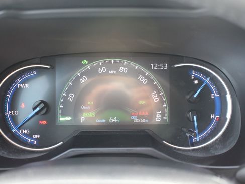 Used 2023 Toyota RAV4 SE image 25