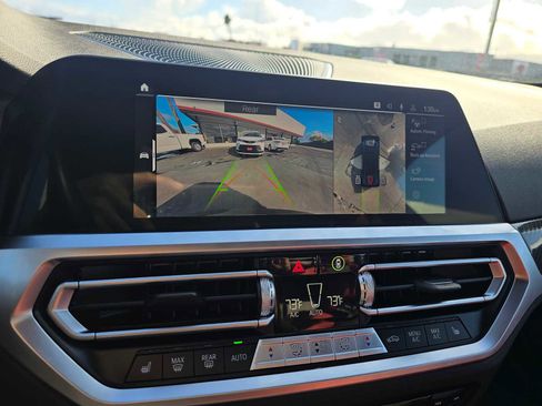 Used 2022 BMW M4 Coupe w/ M Carbon Exterior Package image 23