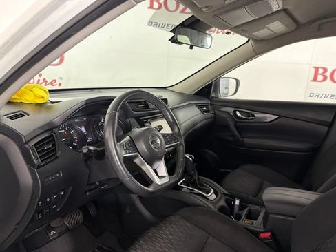 Used 2020 Nissan Rogue SV AWD/4WD image 12