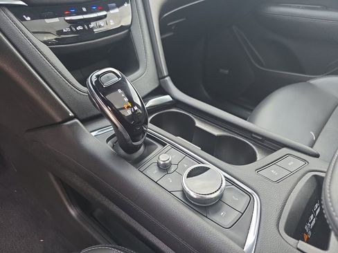 Used 2025 Cadillac XT5 Premium Luxury image 25