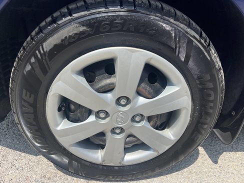 Used 2011 Hyundai Accent GLS w/ Premium Pkg 4 image 27