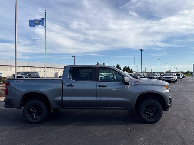 Used 2021 Chevrolet Silverado 1500 Custom Trail Boss w/ Safety Confidence Package AWD/4WD image 2