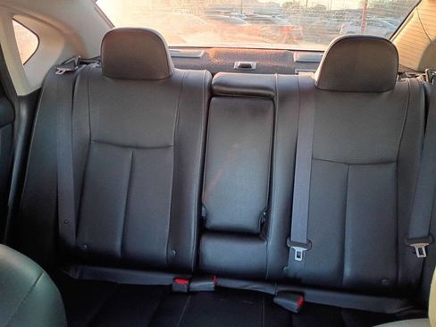 Used 2015 Nissan Sentra SR w/ SR Premium Package image 15