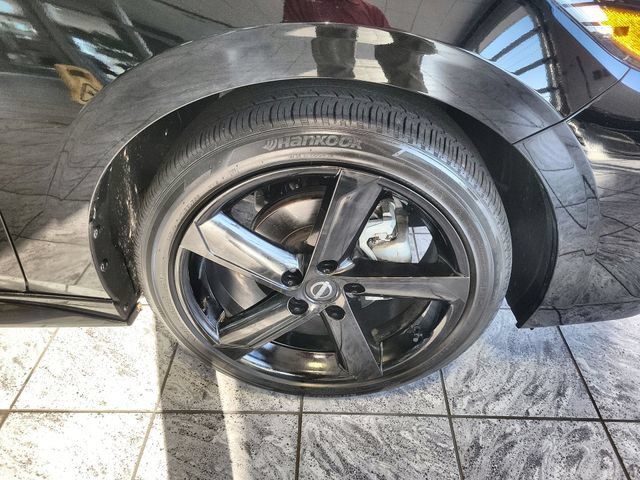 Used 2024 Nissan Sentra SR w/ SR Premium Package FWD image 10