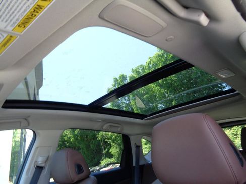 Used 2023 Acura RDX AWD w/ Technology Package image 3