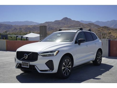 New 2025 Volvo XC60 B5 Core w/ Protection Package Premier image 4
