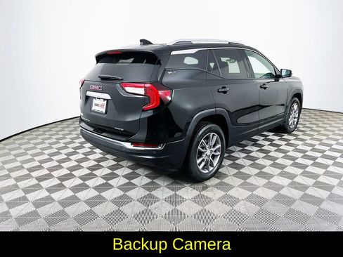 Used 2024 GMC Terrain SLT image 10