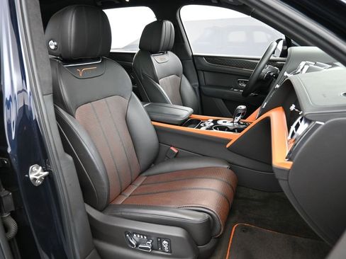 Certified 2020 Bentley Bentayga image 30