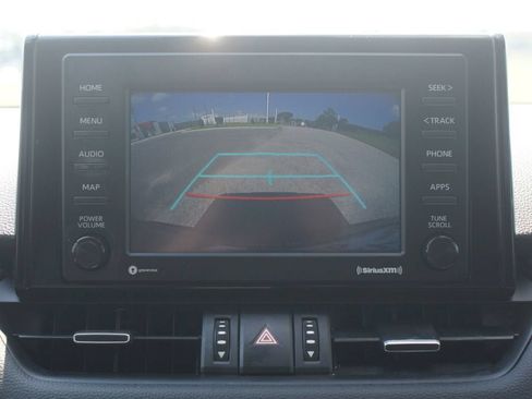 Used 2022 Toyota RAV4 XLE Premium AWD/4WD image 7